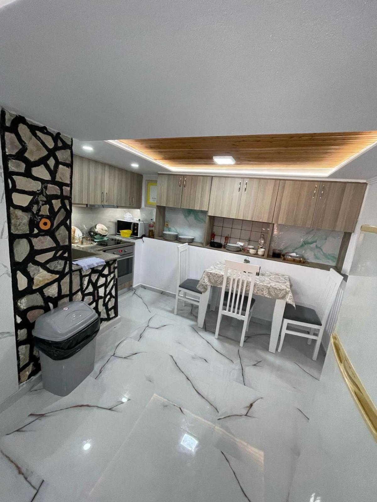 Apartament Katalea *